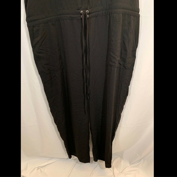 NWT $99 GLAMOROUS Curve Button Front Jumpsuit in‎ Black [SZ 16 ] - Picture 5 of 8